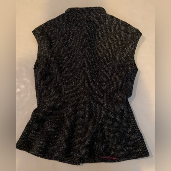 CAbi Black Tweed Wool Blend Lined Vest Gold Buttons Women’s Medium NWT - Picture 10 of 10